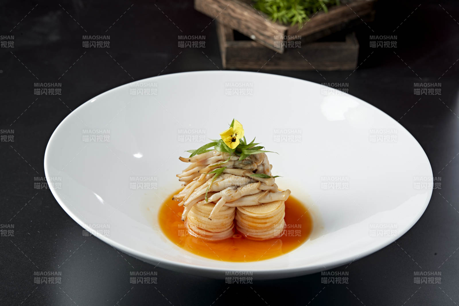 红油蒜香蛏子图片