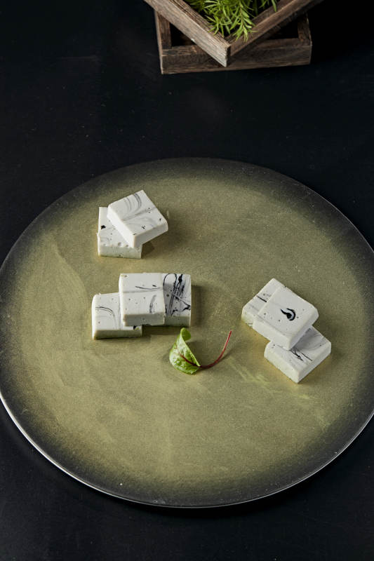 墨鱼汁鱼泥豆腐图片