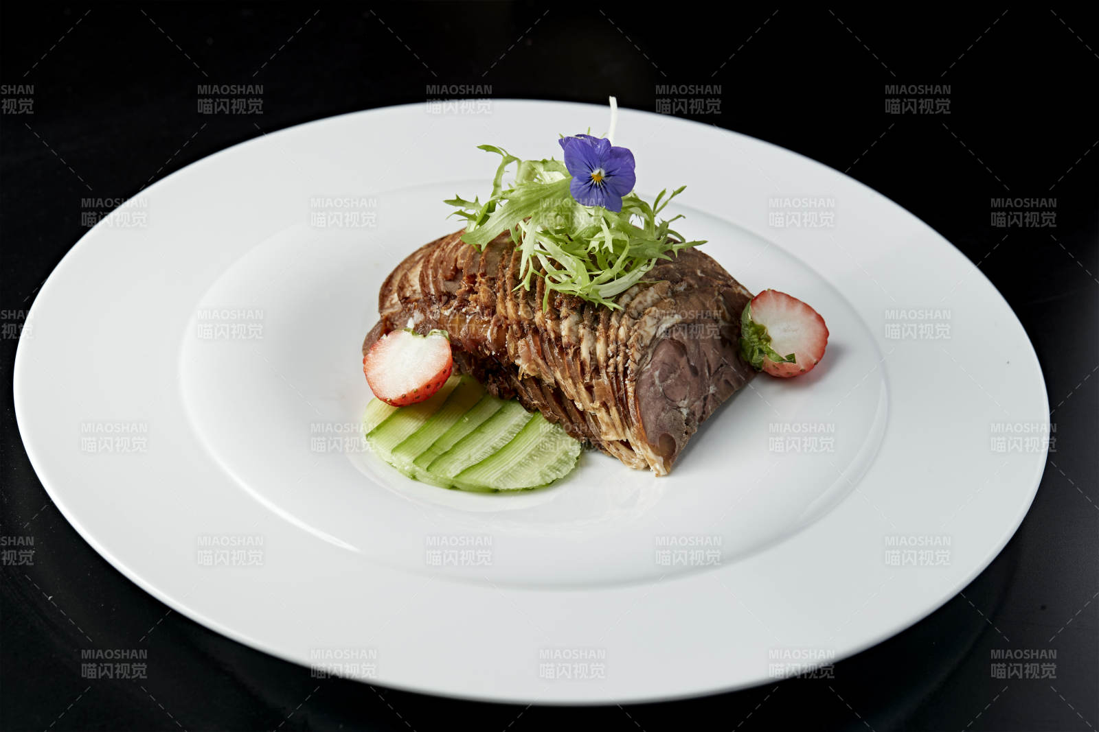 五香牛建切片图片