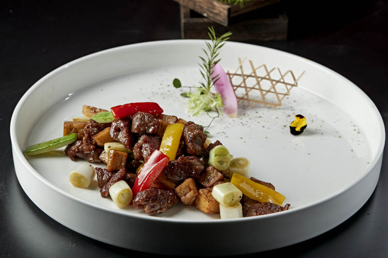 黑胡椒杏鲍菇牛仔粒图片