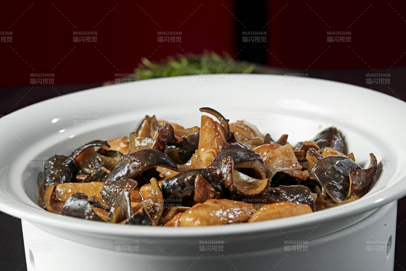 葱烧土豆海参皮图片