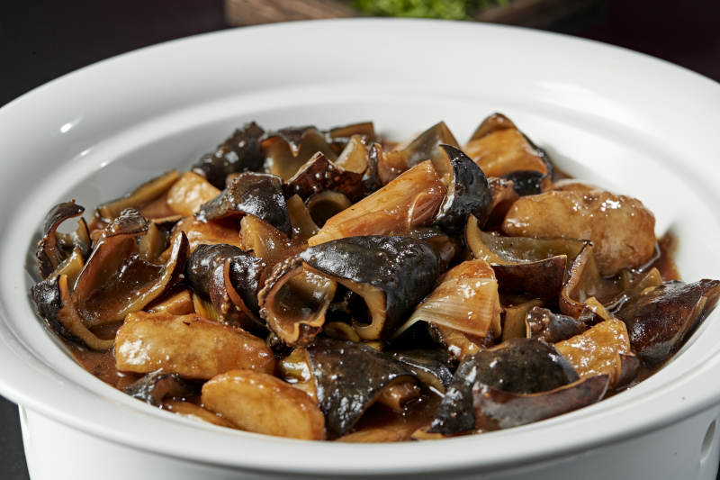 葱烧土豆海参皮图片