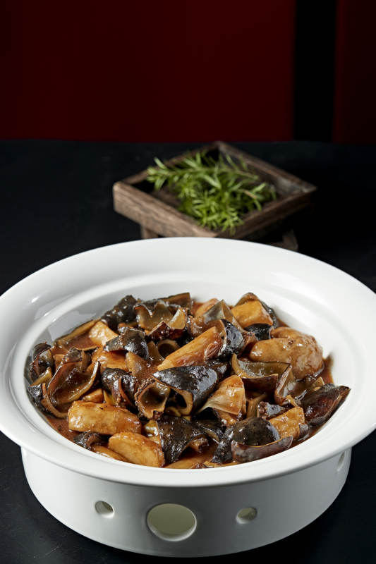 葱烧土豆海参皮图片