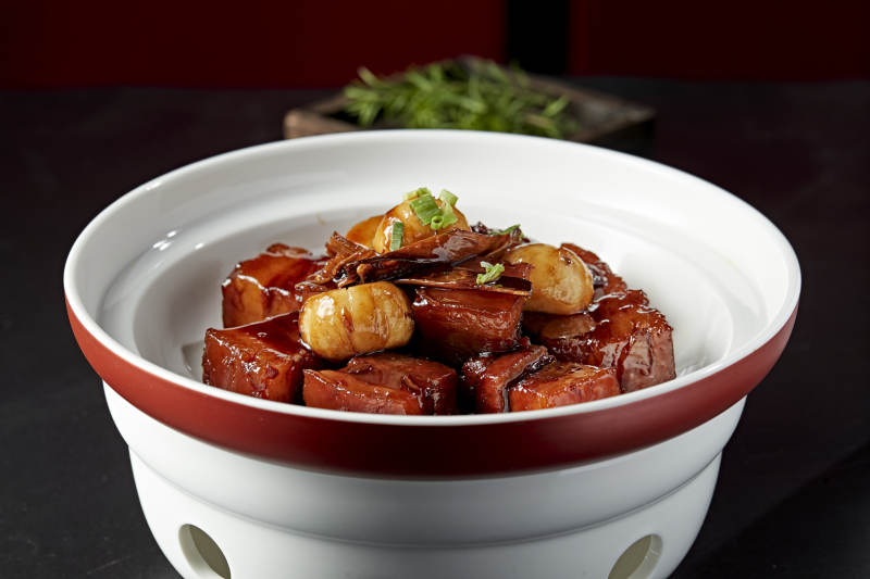 蒜头红烧肉图片