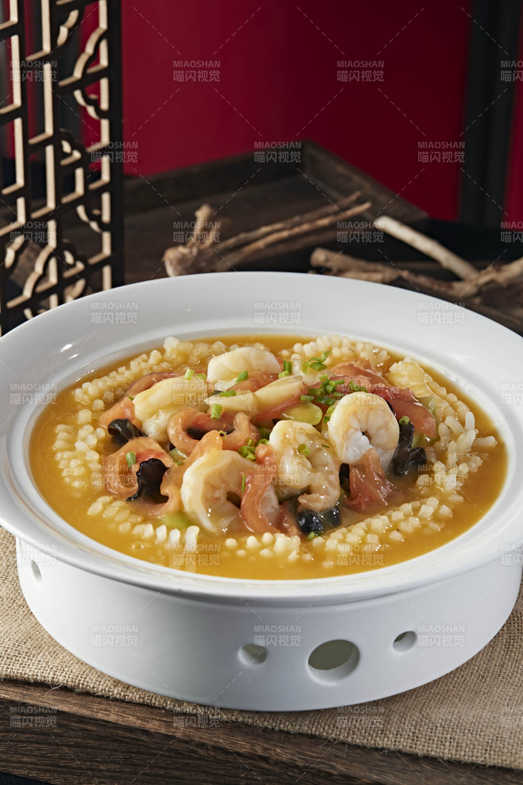 海鲜浓汤烩三宝图片