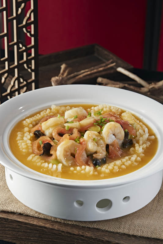 海鲜浓汤烩三宝图片