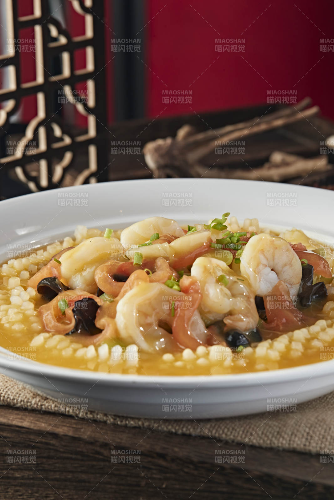 海鲜浓汤烩三宝图片