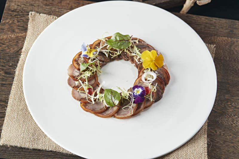 风味猪耳卷图片