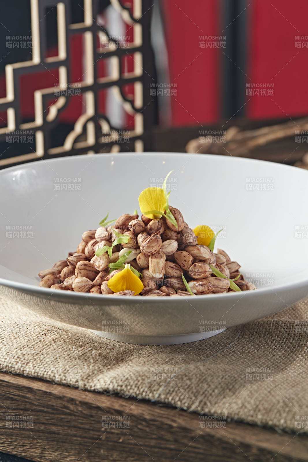 卤水七彩花生图片