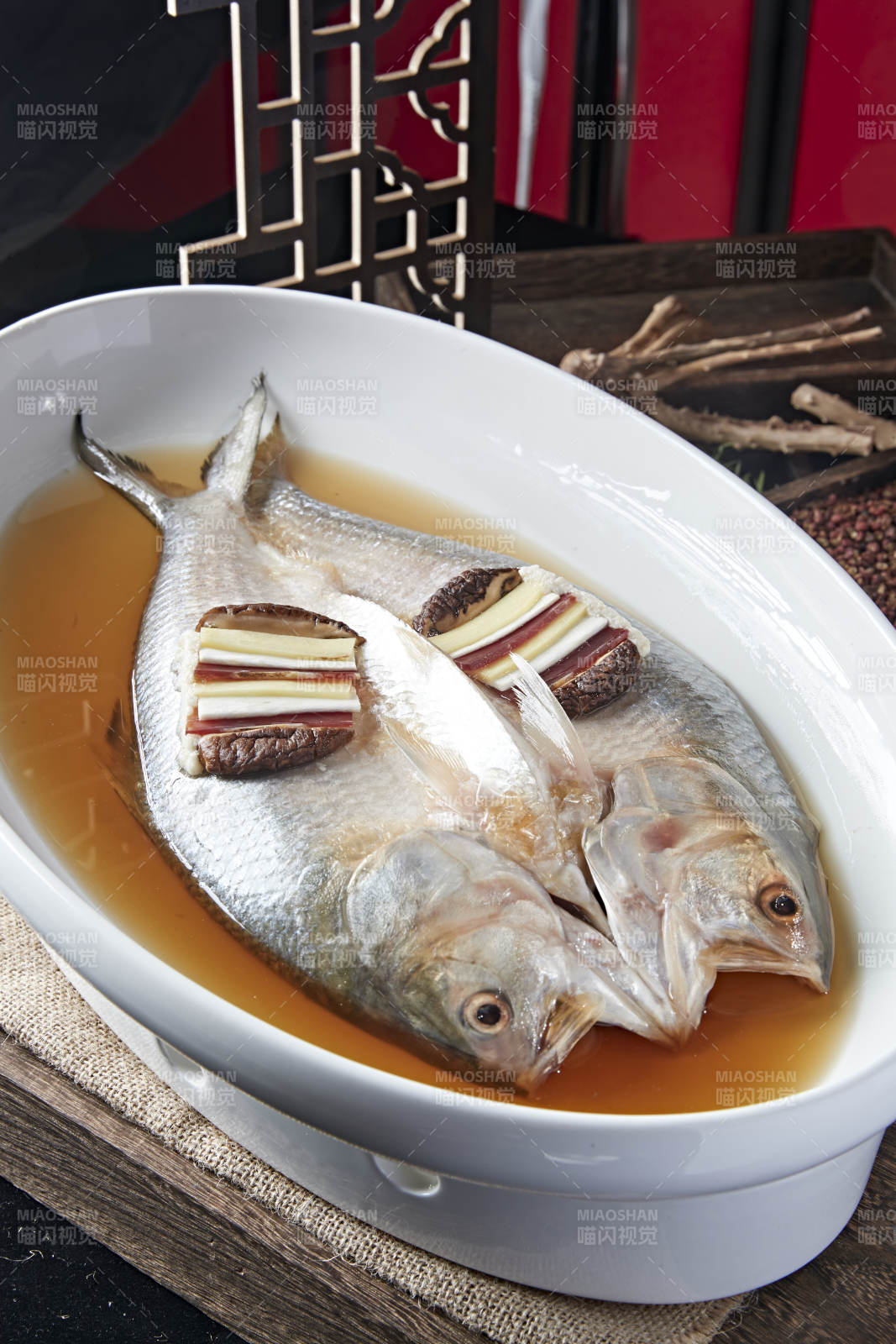 白水蒸鲥鱼图片