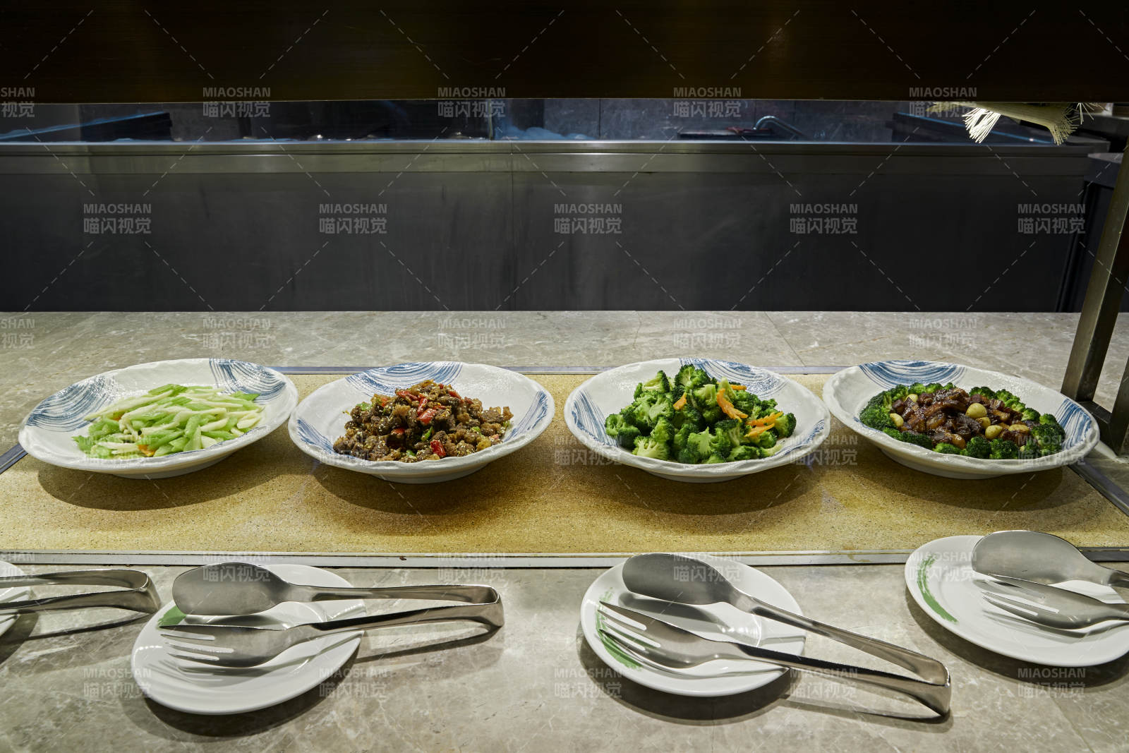 高档星级酒店自助餐的中餐菜品图片