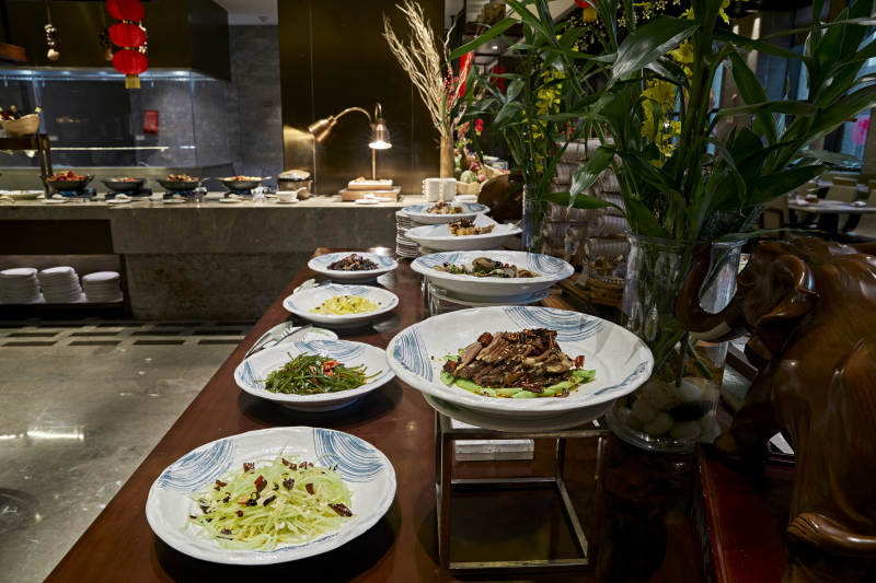 高档星级酒店自助餐的中餐菜品图片