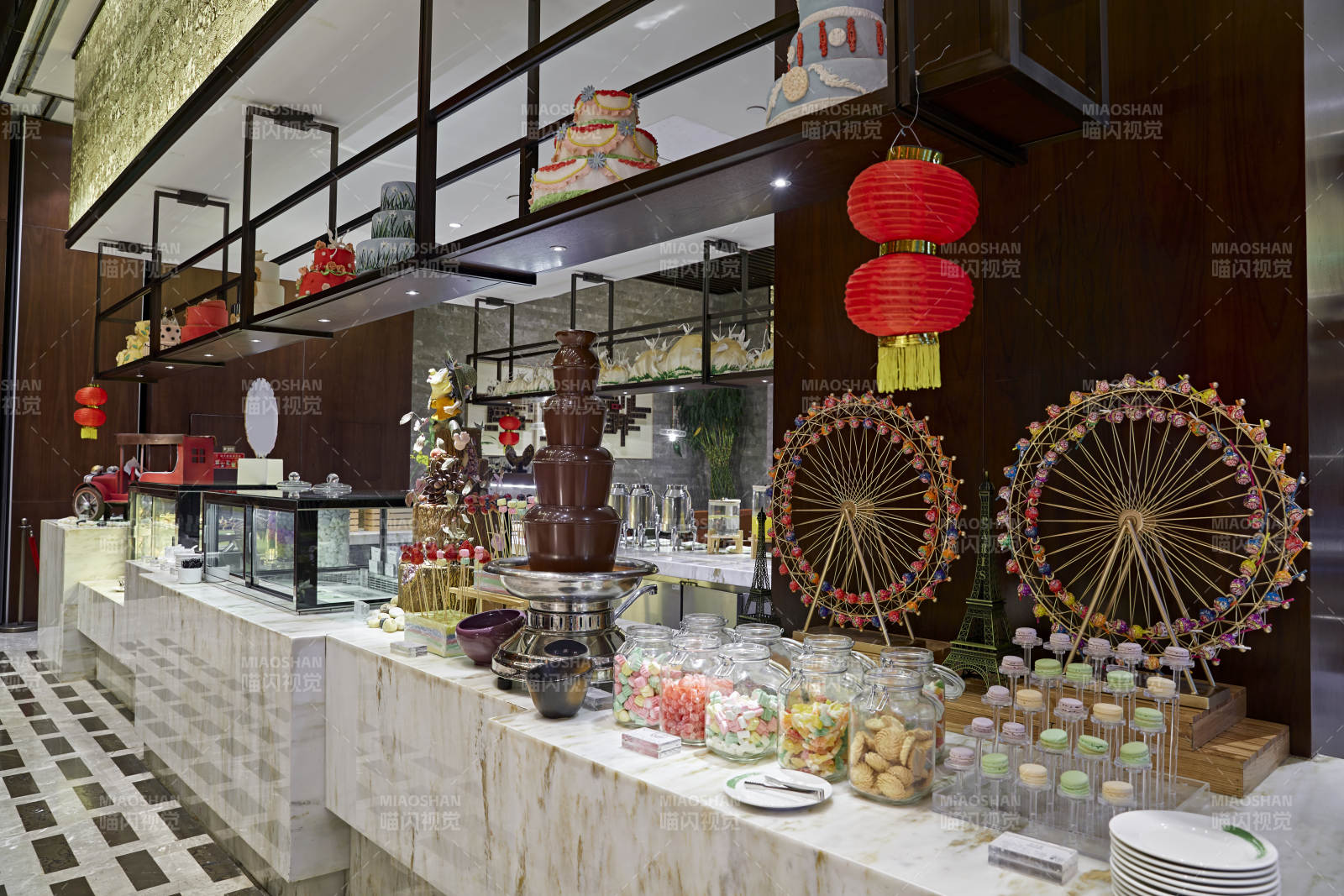 高档星级酒店自助餐甜品餐台图片