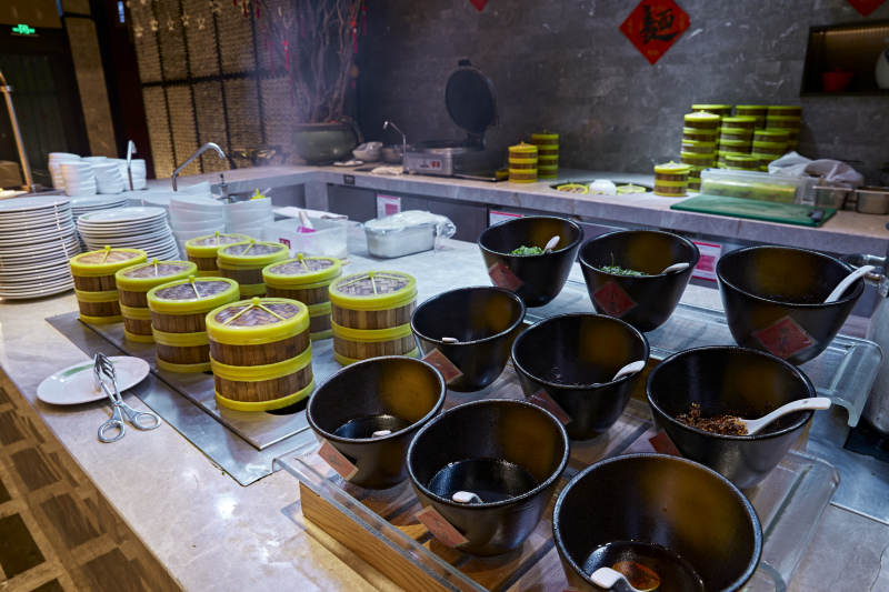 高档星级酒店自助餐的中餐菜品图片