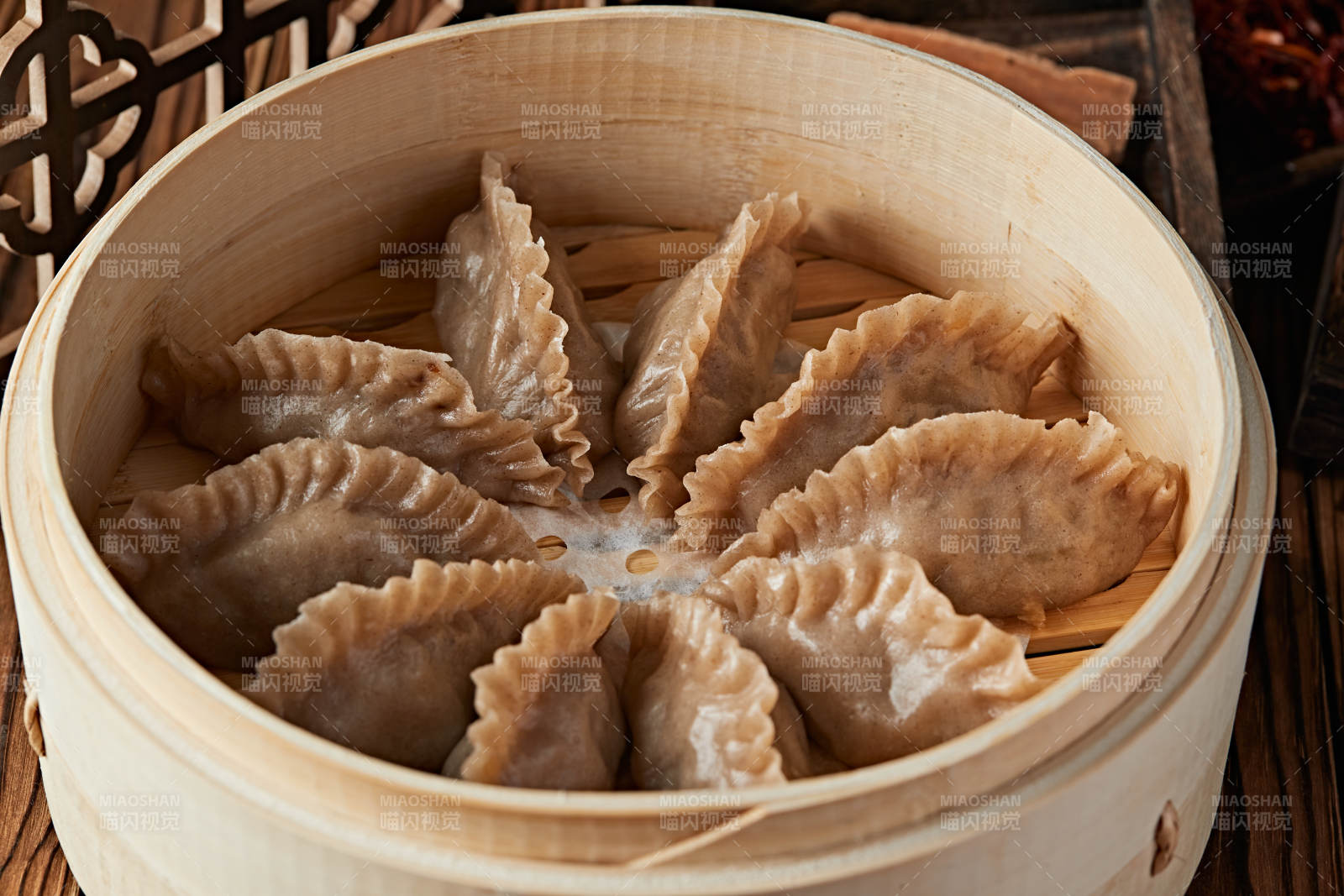 笼屉蒸的张垣莜面蒸饺图片