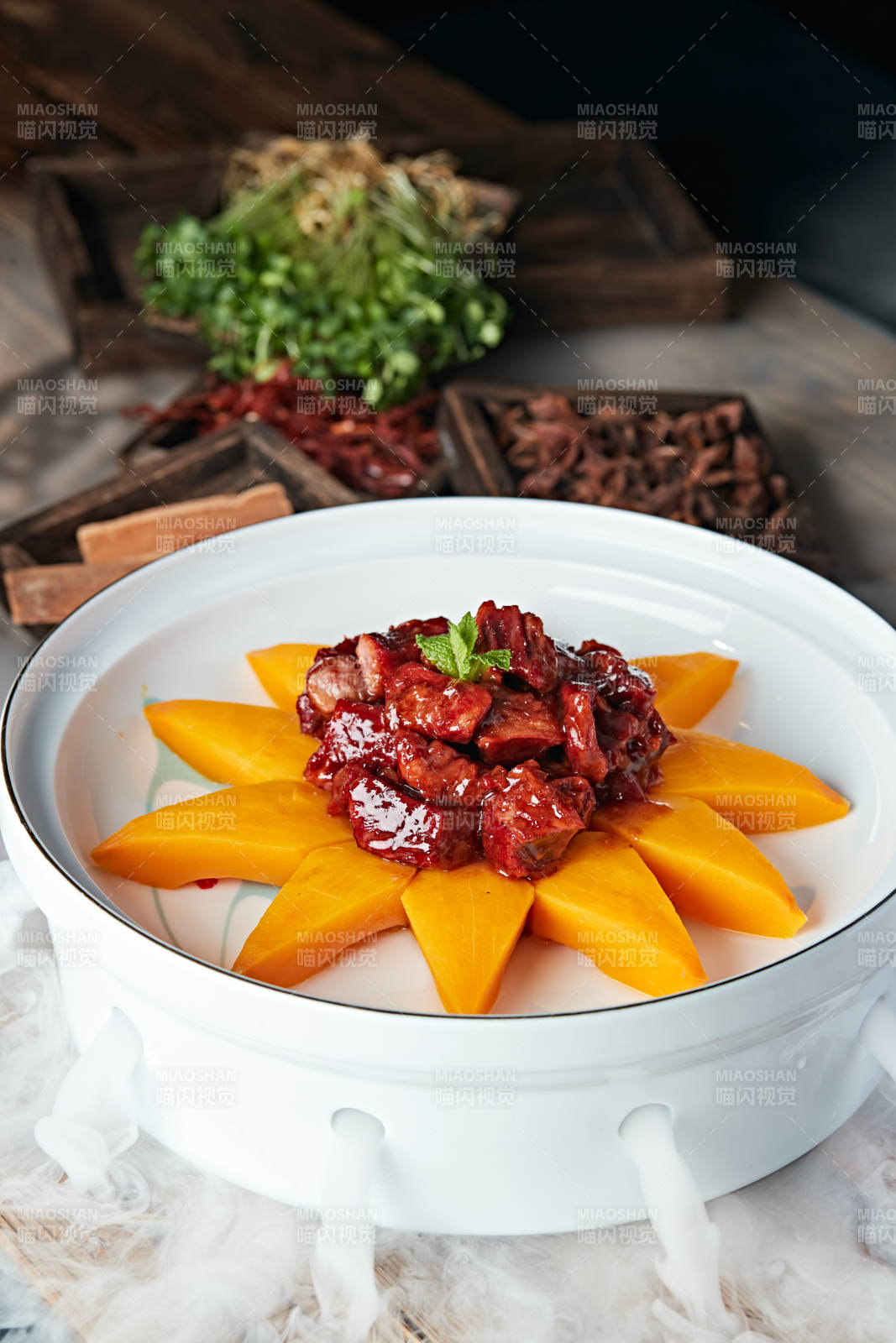 美味芒果红烧肉图片