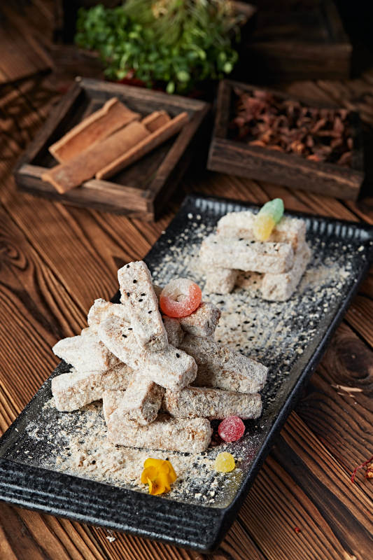 散粉甜麦片油炸芋头图片