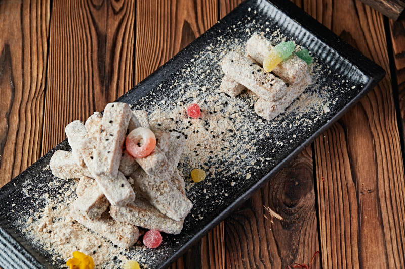 散粉甜麦片油炸芋头图片