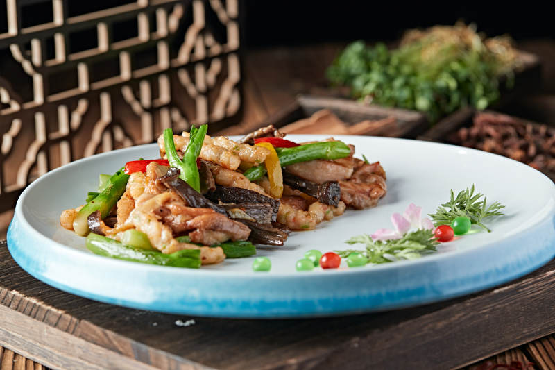 彩椒芥蓝松蘑炒里脊丝图片