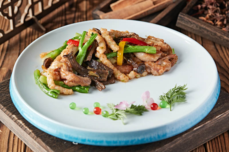 彩椒芥蓝松蘑炒里脊丝图片