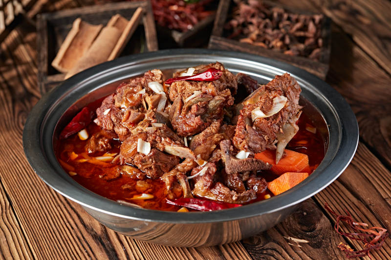 红焖香辣羊脊骨羊蝎子图片