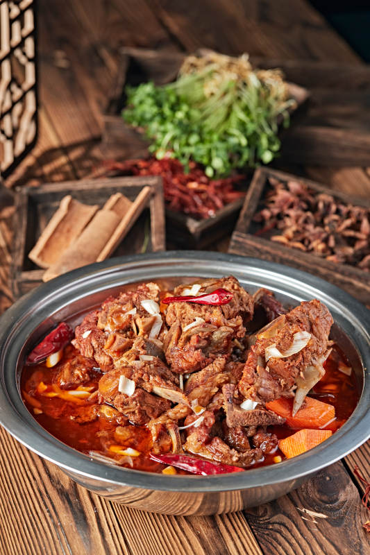 红焖香辣羊脊骨羊蝎子图片