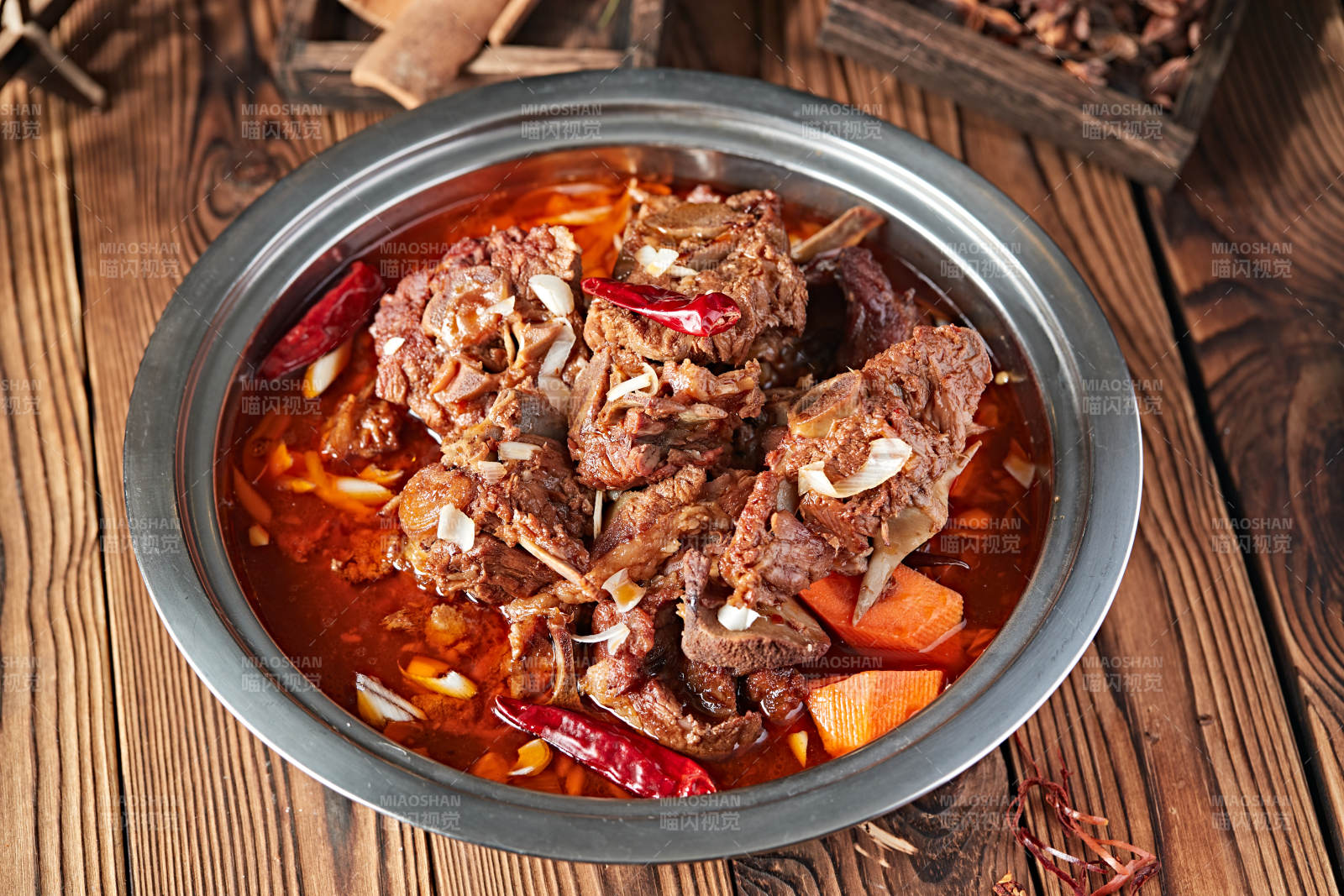 红焖香辣羊脊骨羊蝎子图片