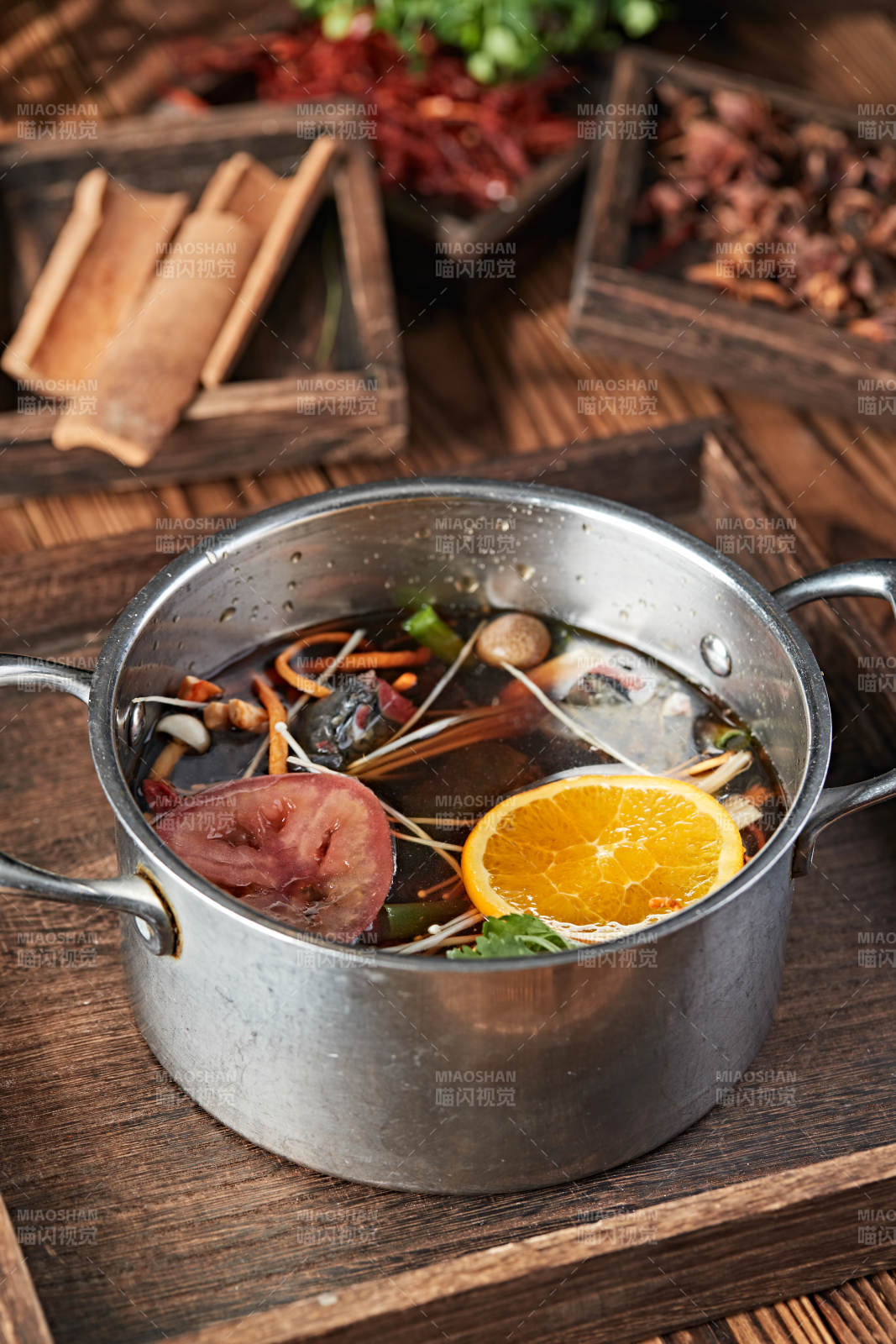 各种美味自助火锅汤底图片