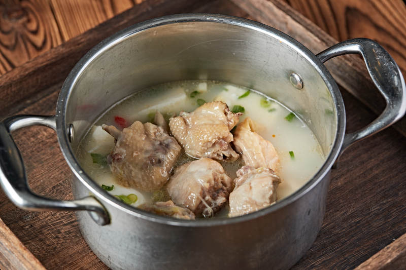 各种美味自助火锅汤底图片