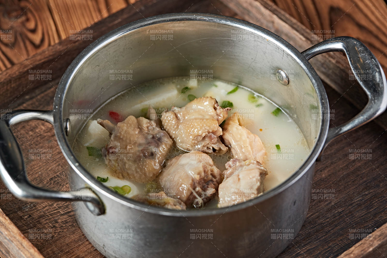 各种美味自助火锅汤底图片