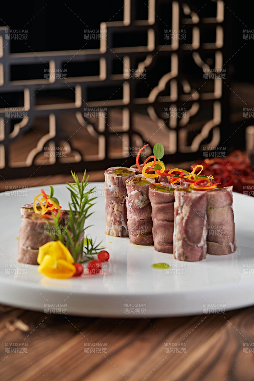 椒麻口条牛舌卷图片