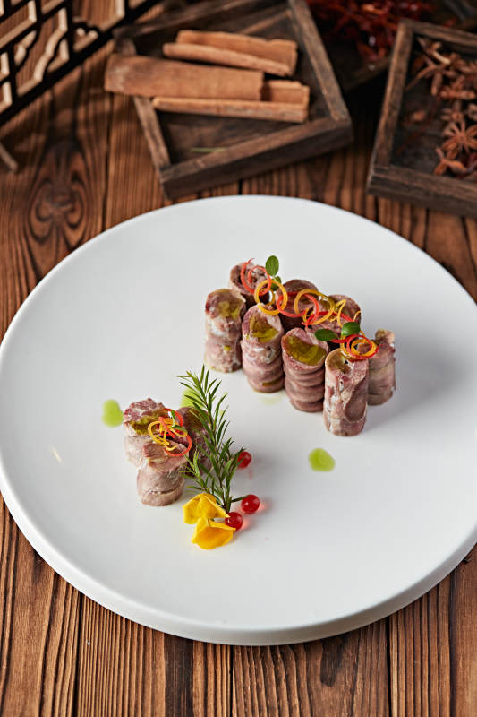 椒麻口条牛舌卷图片