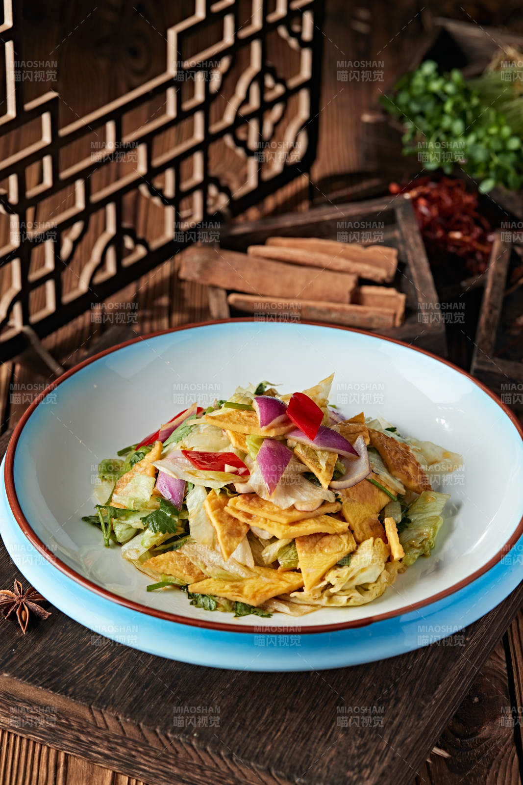 时蔬凉拌粉饹馇图片