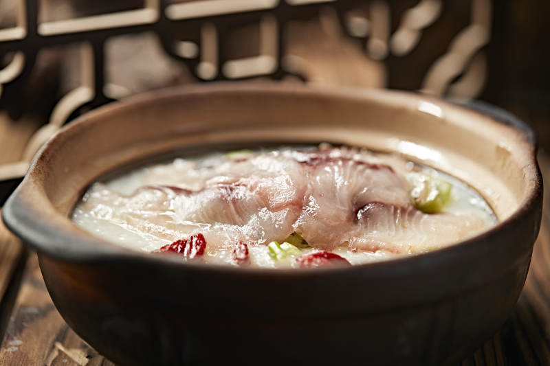 砂锅生滚鲜鱼片粥图片