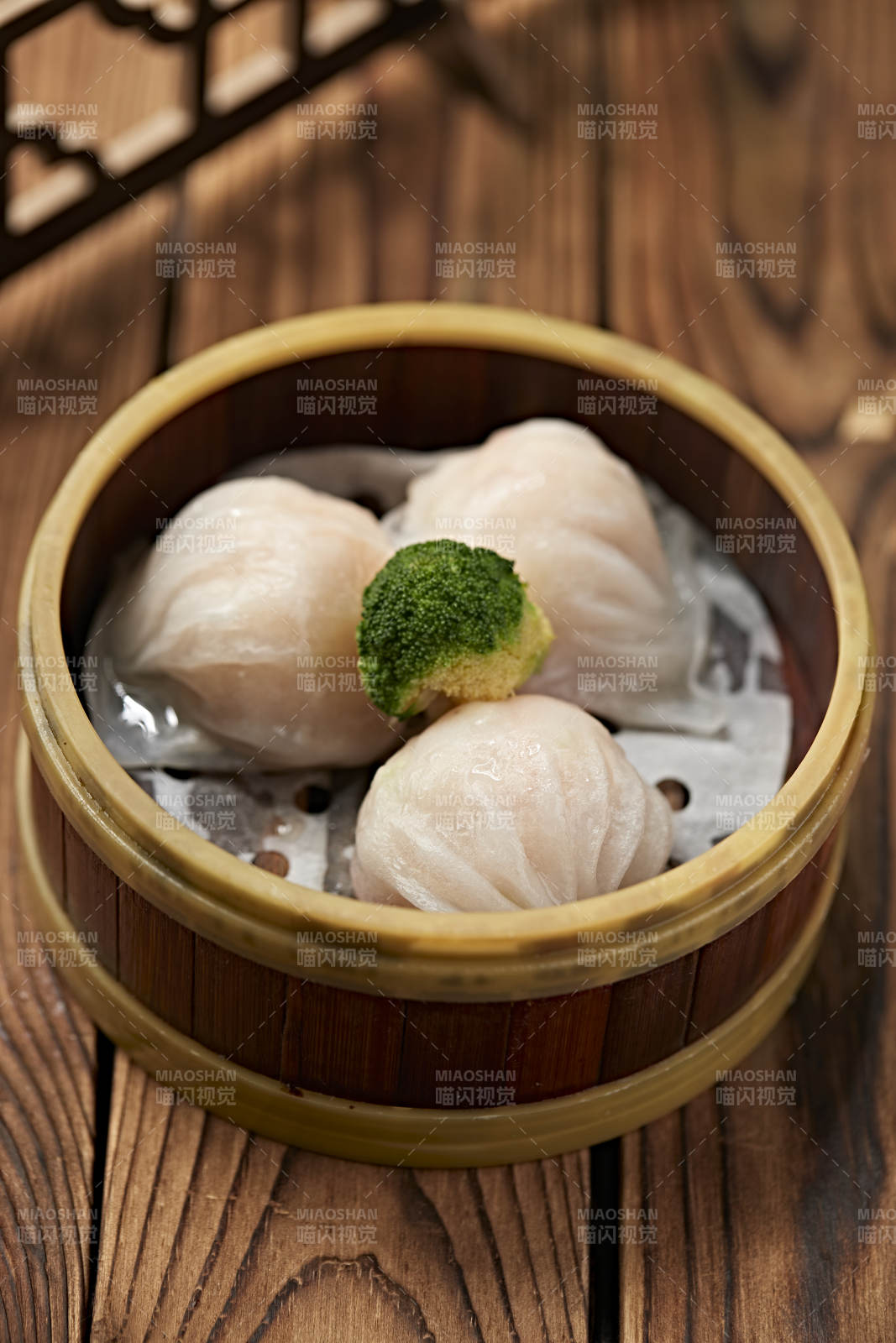 港式茶餐水晶虾饺图片