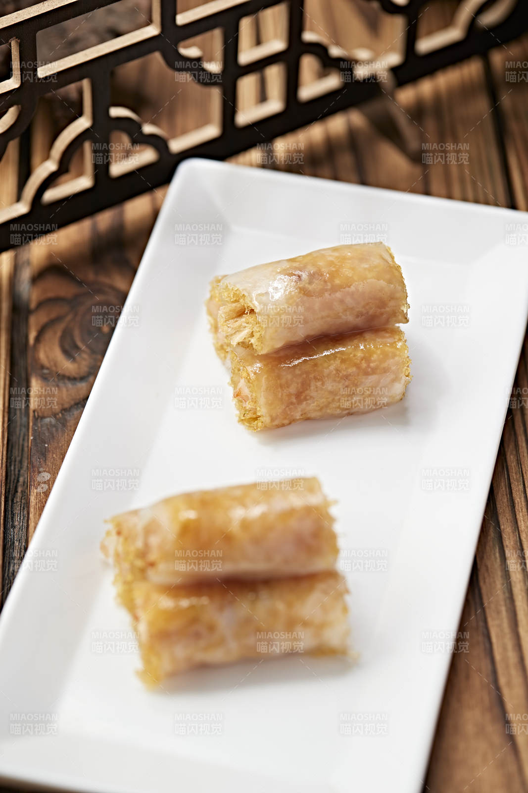 港式茶餐脆皮虾仁肠粉图片