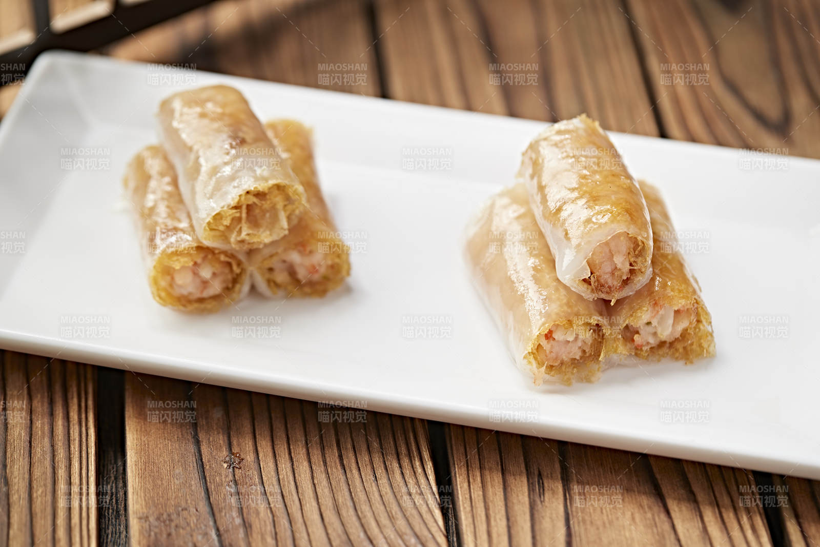 港式茶餐脆皮虾仁肠粉图片