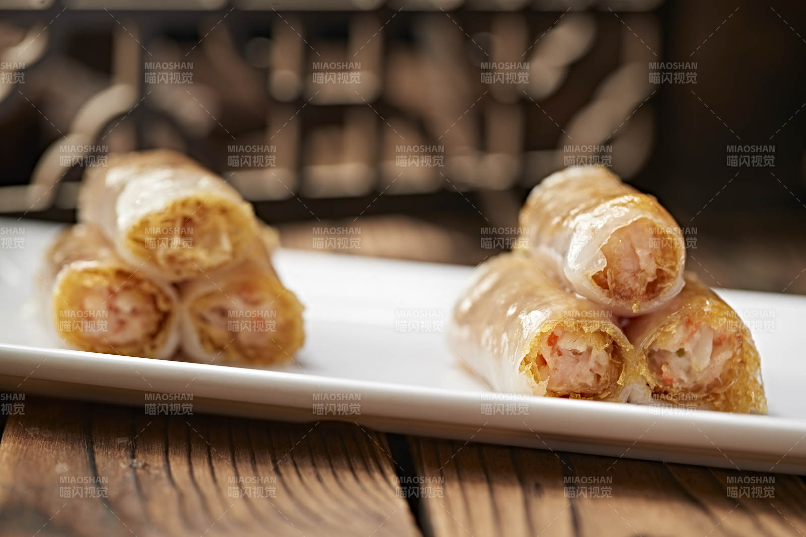 港式茶餐脆皮虾仁肠粉图片