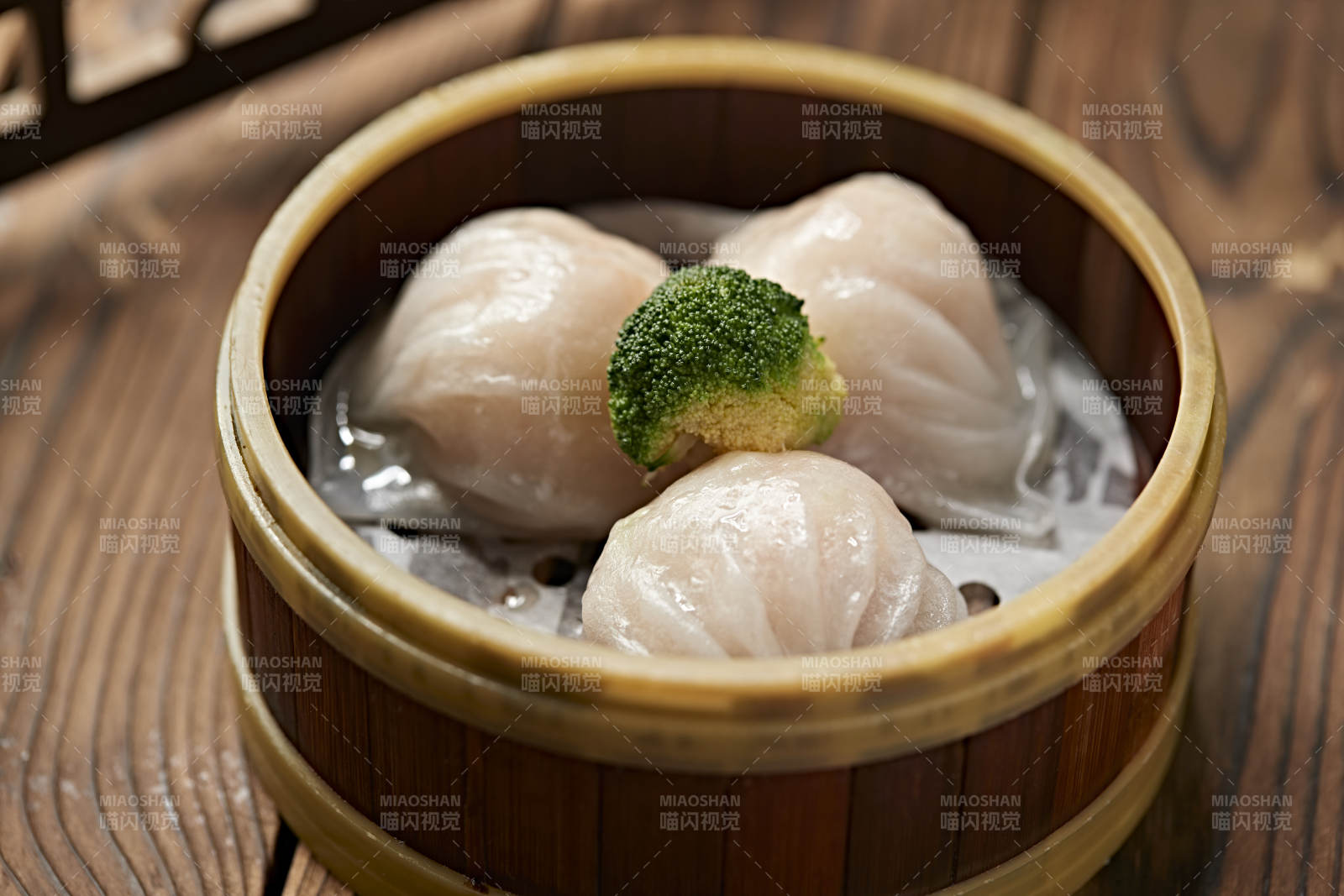 港式茶餐水晶虾饺图片