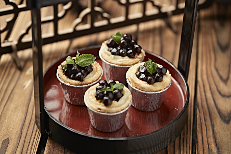 港式茶餐蓝莓葡式蛋挞图片