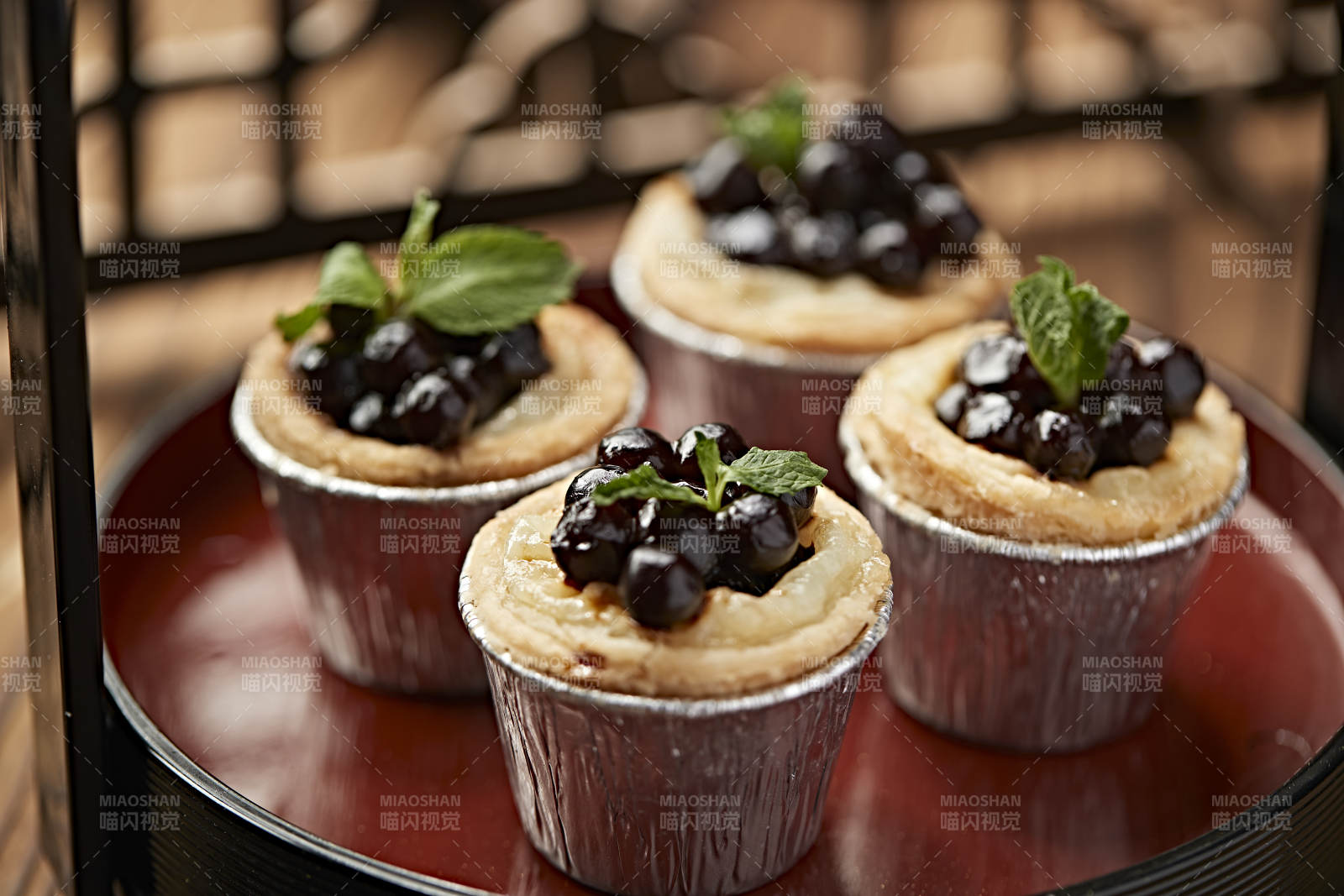 港式茶餐蓝莓葡式蛋挞图片