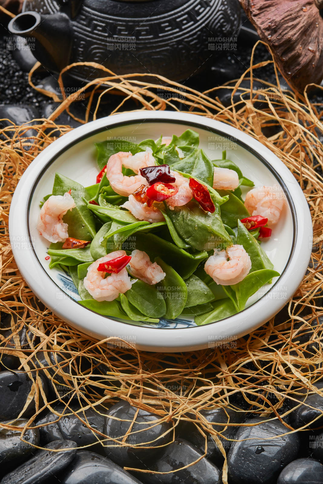 炝拌虾仁穿心莲图片