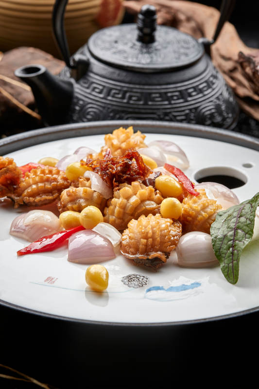 银杏洋葱炒鲜鲍鱼图片