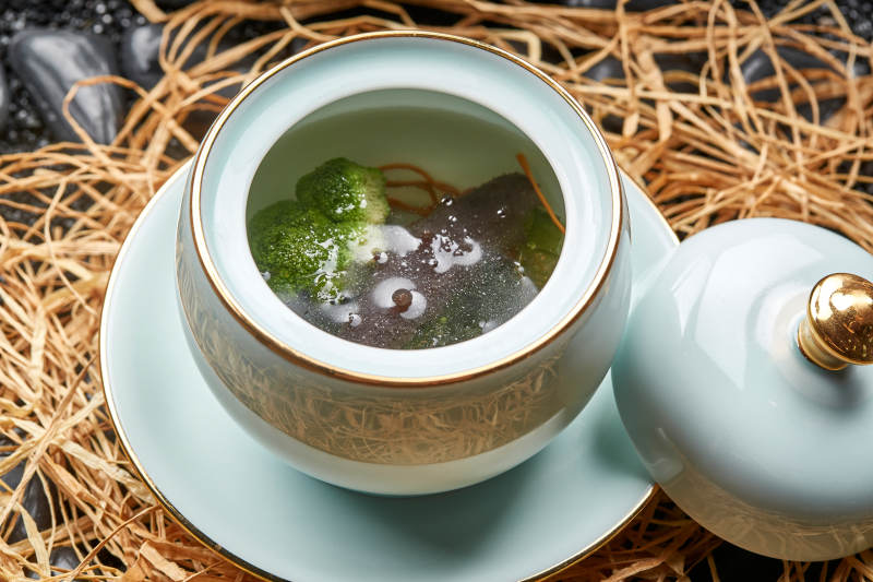 炖虫草花梅花参滋补养生汤图片