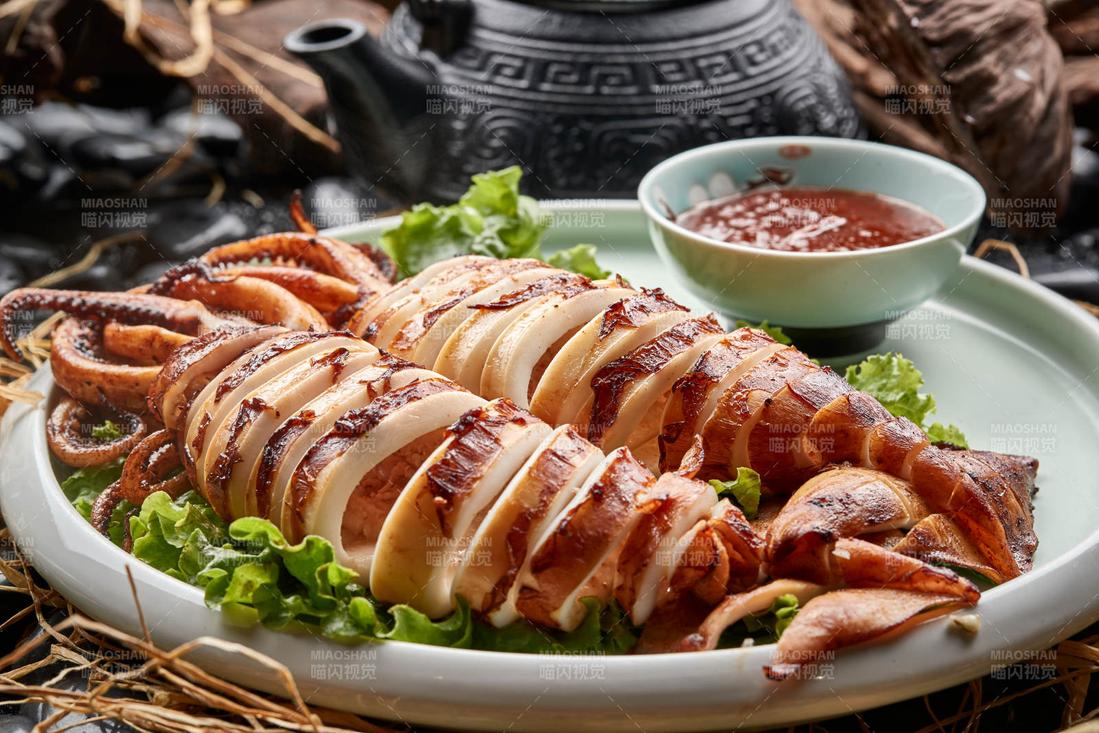 酱爆深海大鱿鱼配蘸酱图片