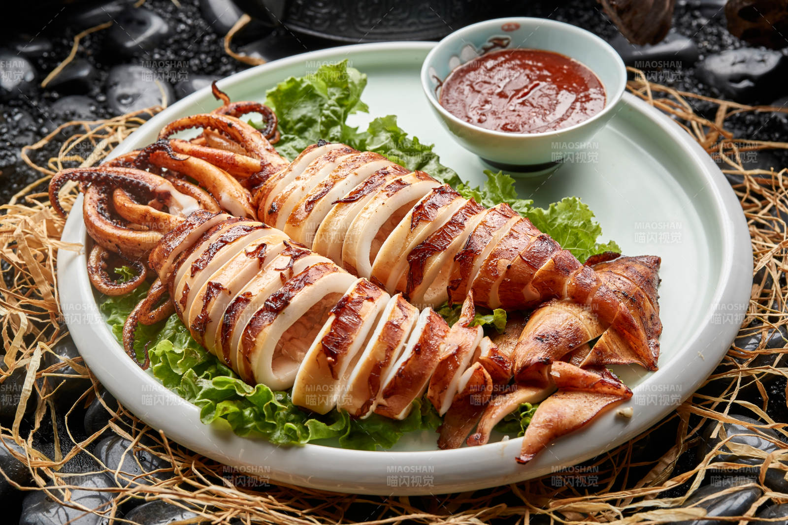 酱爆深海大鱿鱼配蘸酱图片