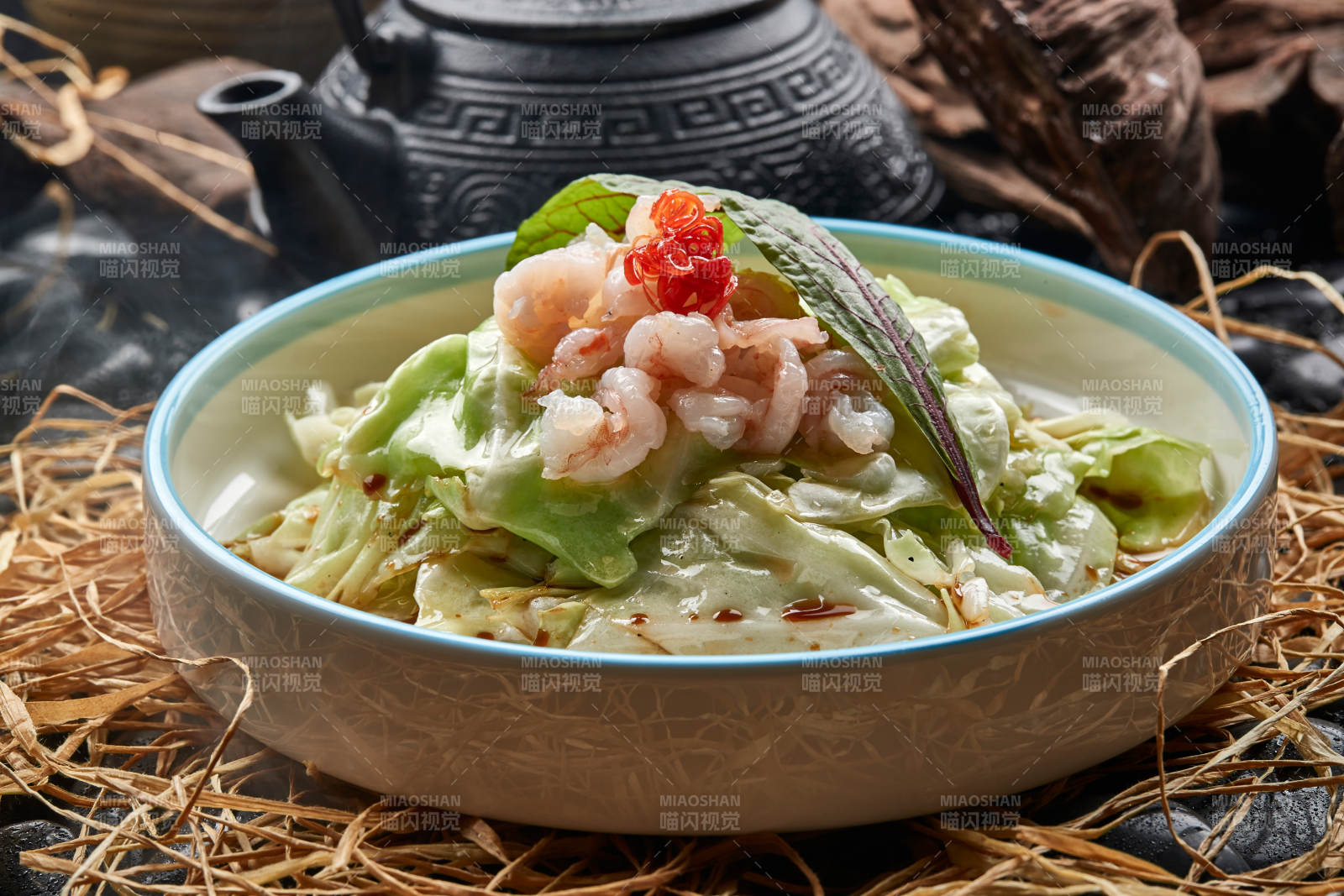 酱爆手撕包菜配虾仁图片