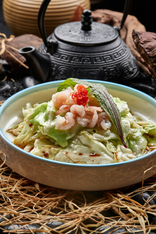 酱爆手撕包菜配虾仁图片