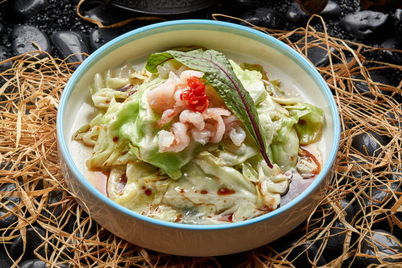 酱爆手撕包菜配虾仁图片