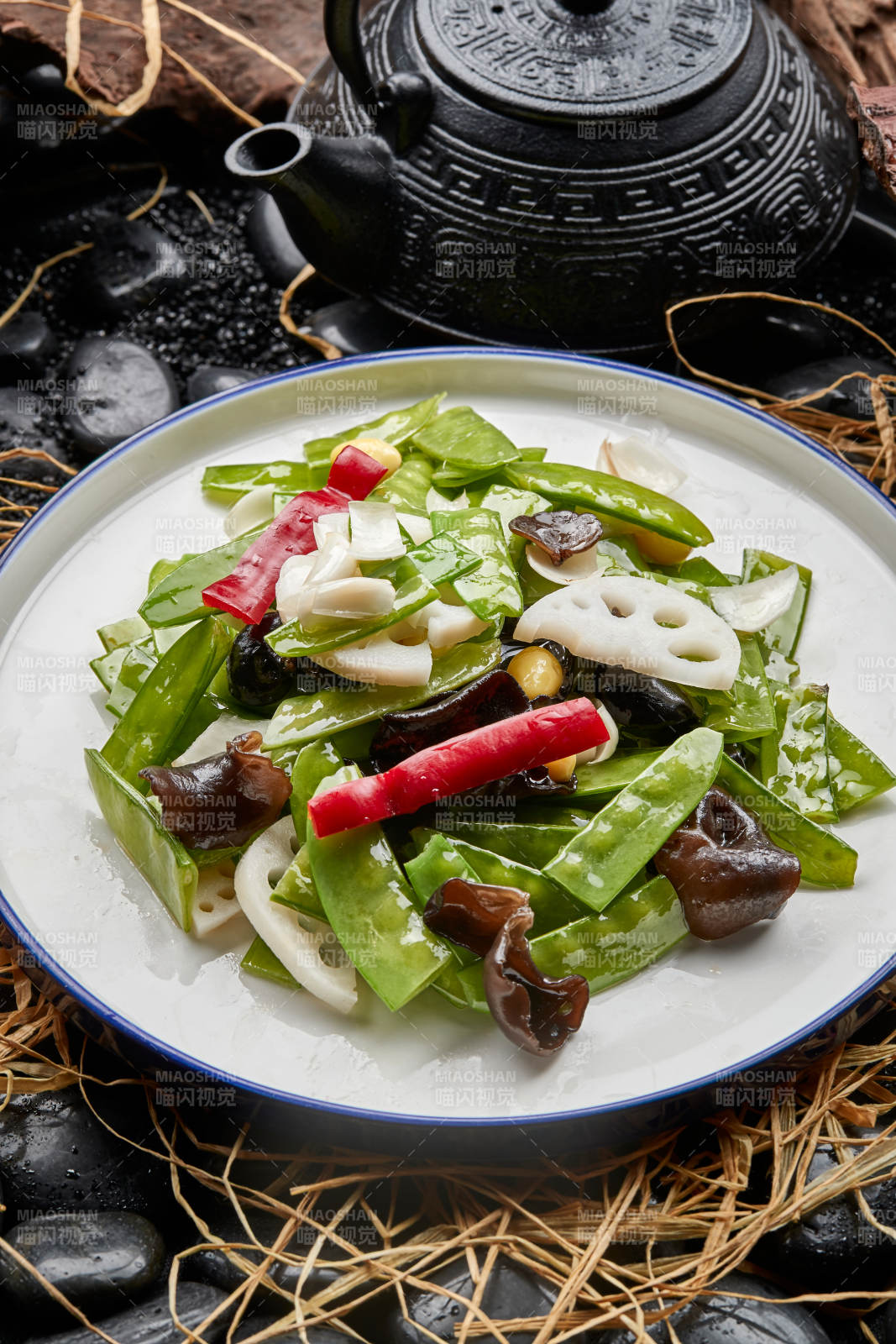 清炒藕片彩椒木耳荷兰豆银杏百合图片